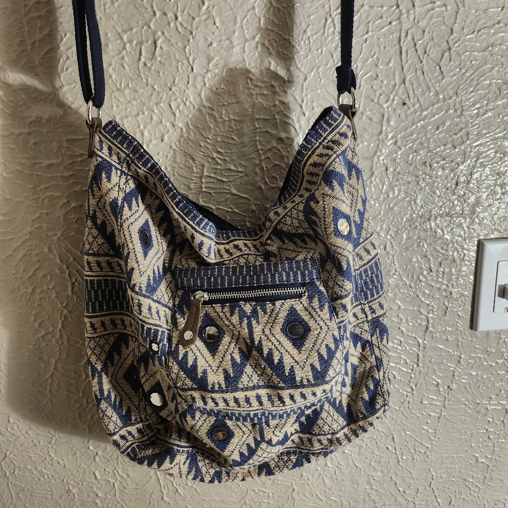 American EAGLE Blue and Cream Patterned Women's Bag